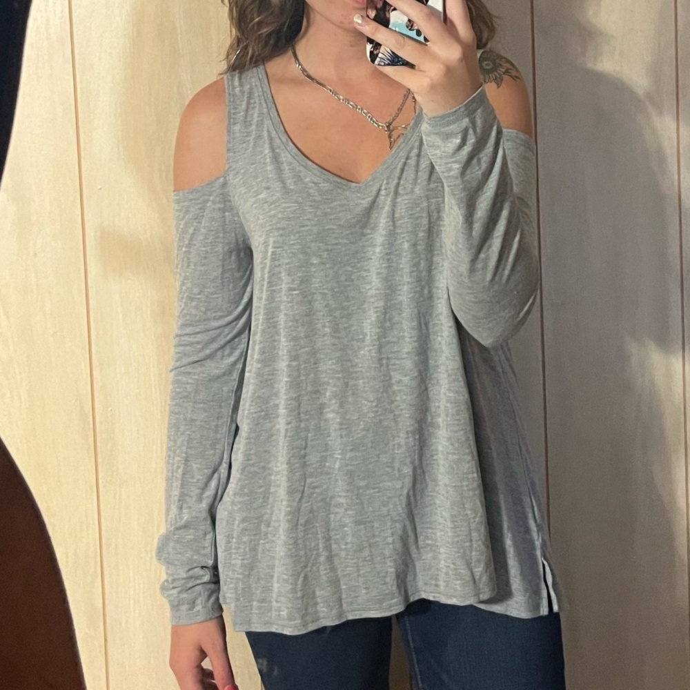 SO great cold shoulder blouse